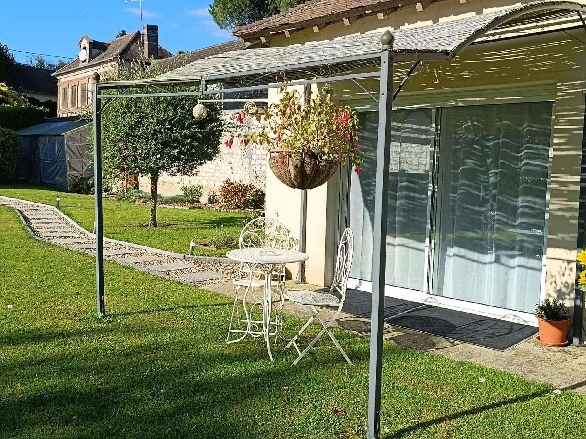 Saint-Pierre-de-Bailleul Le Petit Accent酒店 外观 照片
